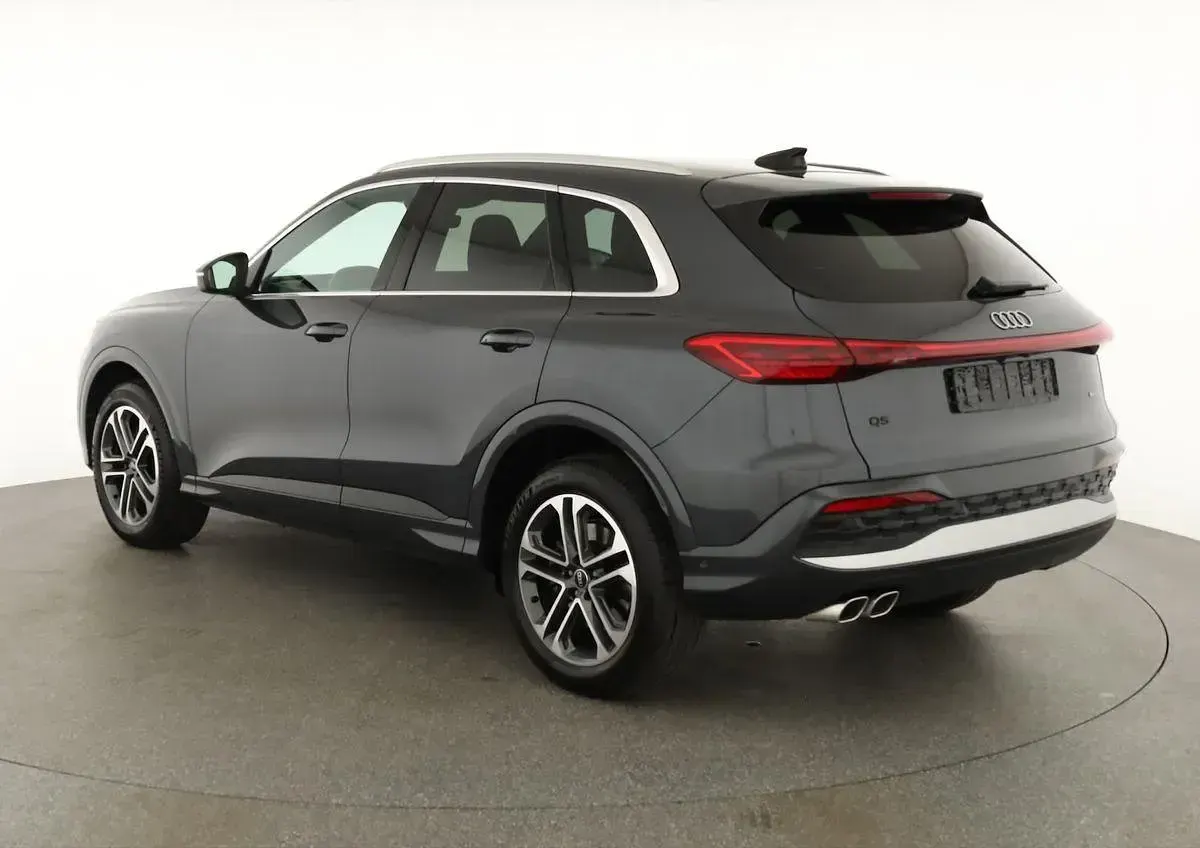 Gebraucht Audi Q5 Ambiente 204 PS (150 kW) 2025 Tamboragrau metallic SUV