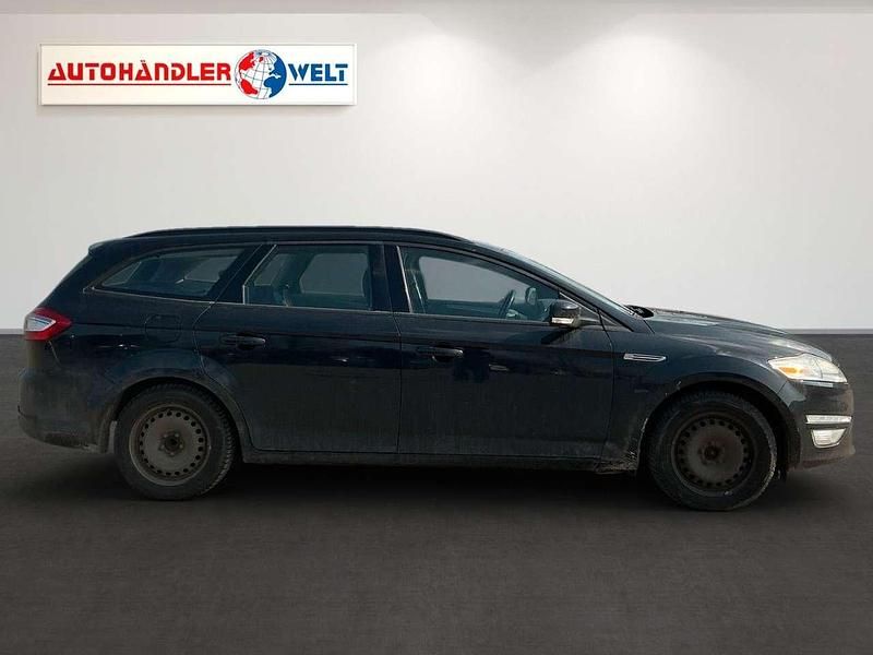 Gebraucht Ford Mondeo Trend 163 PS (119 kW) 2013 Schwarz Limousine