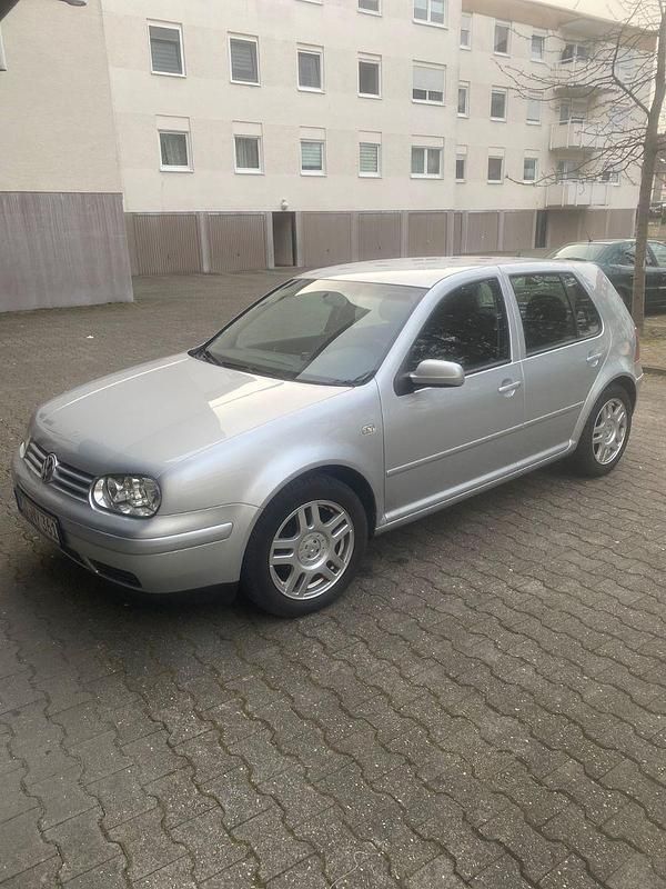 Gebraucht VW Golf IV 105 PS (77 kW) 2002 Silber Limousine