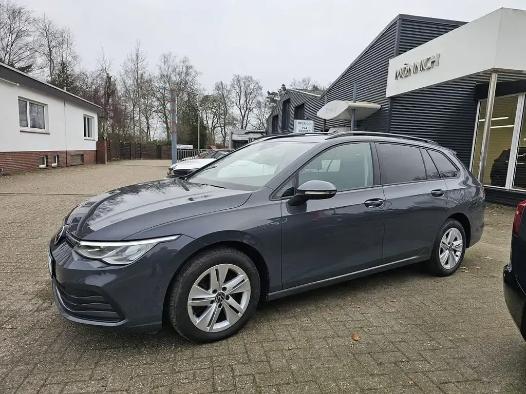 Gebraucht VW Golf VIII Life 150 PS (110 kW) 2020 Grau Kombi