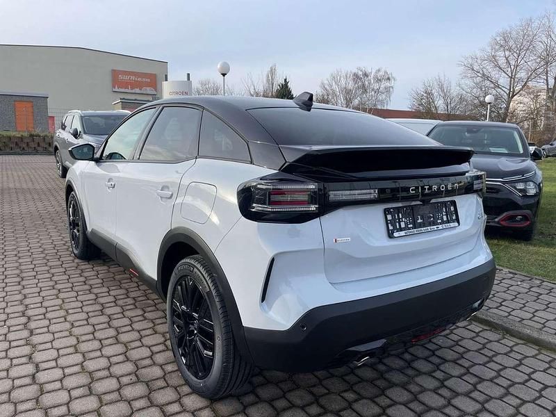 Neu Citroën C4 136 PS (100 kW) 2025 Weiß Limousine