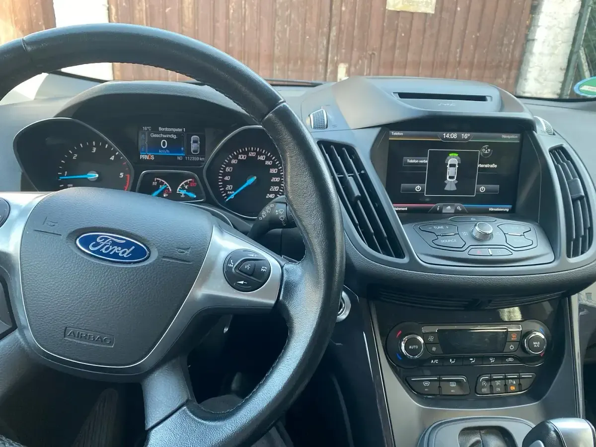 Gebraucht Ford Kuga Titanium 150 PS (110 kW) 2016 Grau SUV