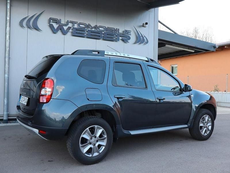 Gebraucht Dacia Duster Lauréate 114 PS (83 kW) 2016 Grau SUV