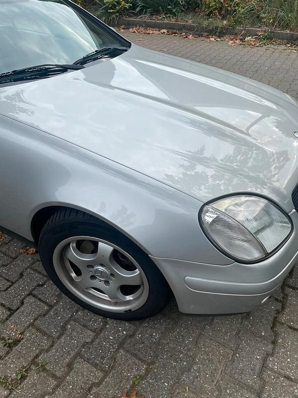 Silber Gebraucht 1999 Mercedes SLK200 Cabrio | 3.600 € (Teuer) - Bild 1/4