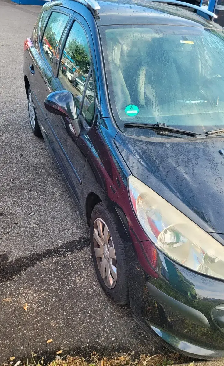 Gebraucht Peugeot 207 95 PS (69 kW) 2007 Schwarz Kombi