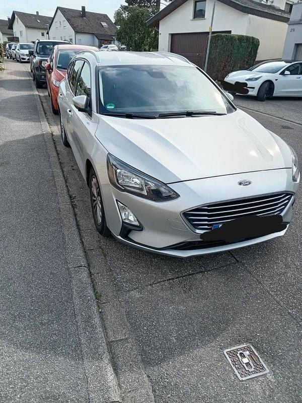 Silber Gebraucht 2020 Ford Focus Titanium Kombi | 13.700 € (Fairer Preis) - Bild 1/1