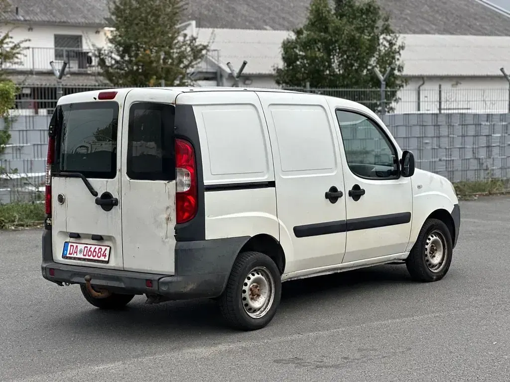 Gebraucht Fiat Doblò 75 PS (55 kW) 2008 Weiß Van / Kleinbus