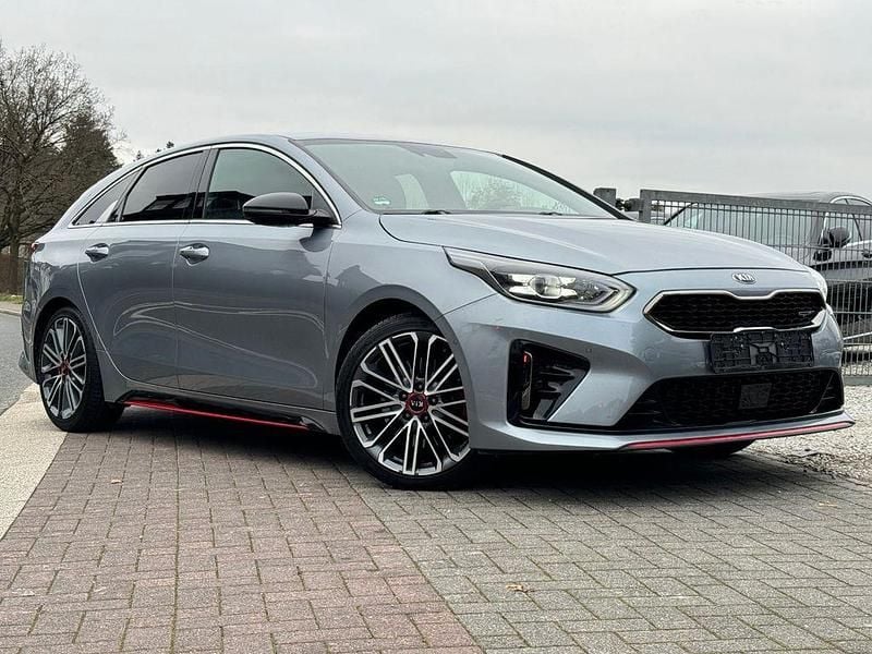 Gebraucht Kia ProCeed GT 204 PS (150 kW) 2021 Silber Kleinwagen