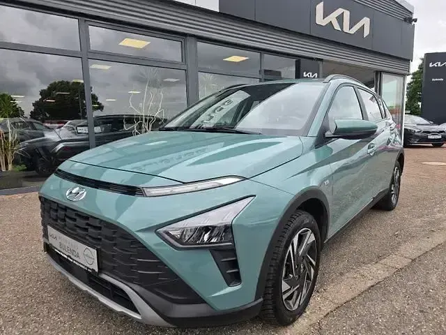 Gebraucht Hyundai Bayon Trend 101 PS (74 kW) 2023 Grün SUV