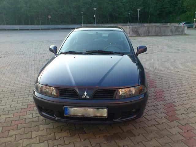 Gebraucht Mitsubishi Carisma 102 PS (75 kW) 2002 Blau Limousine