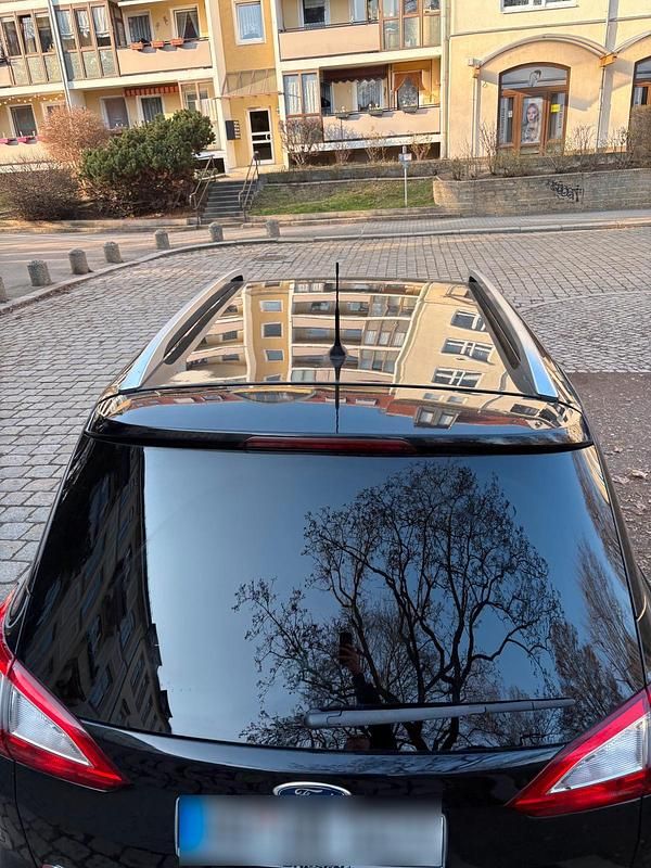 Gebraucht Ford Grand C-Max Titanium 125 PS (91 kW) 2015 Schwarz Van / Kleinbus