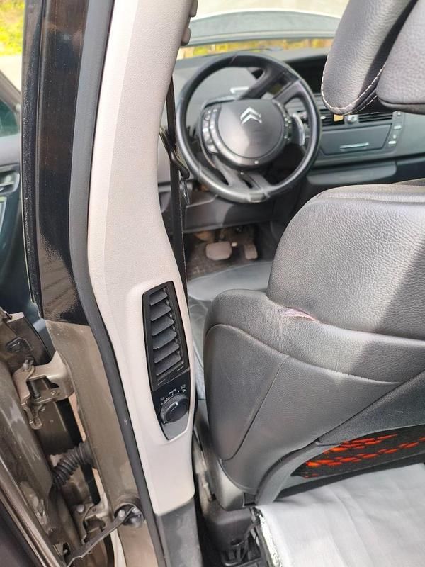 Gebraucht Citroën C4 150 PS (110 kW) 2009 Braun Van / Kleinbus