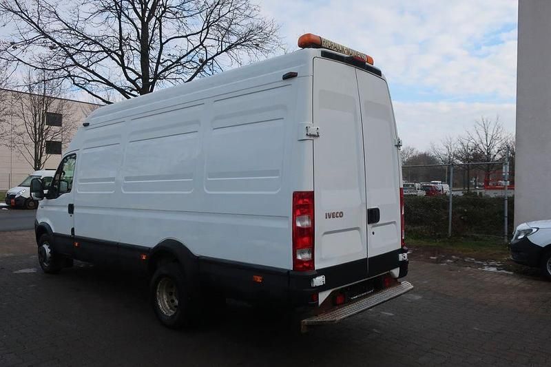Gebraucht Iveco Daily 170 PS (125 kW) 2011 Weiß Limousine