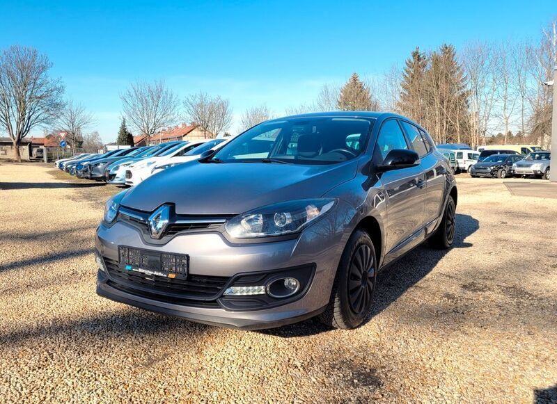Grau Gebraucht 2015 Renault Mégane III LIMITED Limousine | 5.980 € (Guter Preis) - Bild 1/4