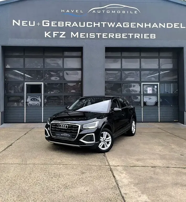 Gebraucht Audi Q2 Advanced 116 PS (85 kW) 2022 Schwarz SUV
