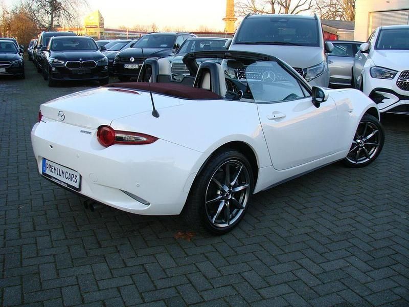 Gebraucht Mazda MX5 Ad'Vantage 184 PS (135 kW) 2022 Snowflake white pearl Cabrio