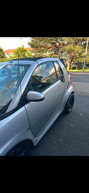 Grau Gebraucht 2010 Smart ForTwo Cabrio Brabus Xclusive Cabrio | 6.900 € - Bild 1/4