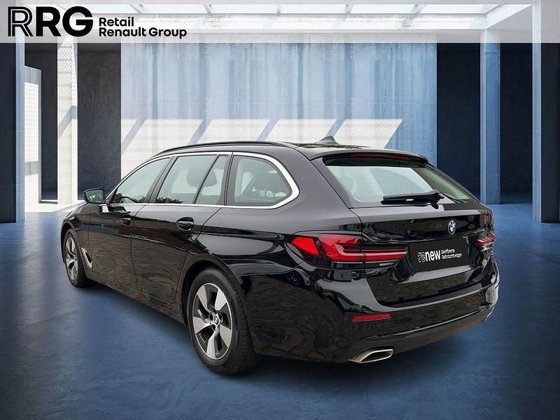 Gebraucht BMW 520 190 PS (139 kW) 2022 Schwarz Kombi