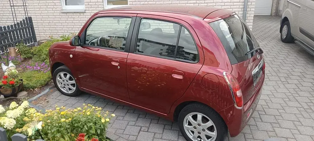 Gebraucht Daihatsu Trevis 58 PS (42 kW) 2008 Rot Kleinwagen