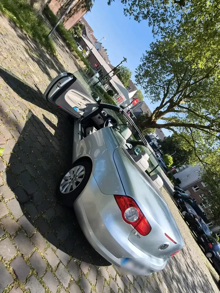 Gebraucht VW Eos 102 PS (75 kW) 2005 Andere farben Cabrio