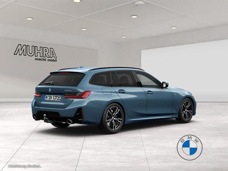 Gebraucht BMW 330e M Sport 292 PS (214 kW) 2025 Blau Kombi
