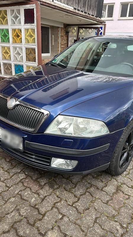 Blau Gebraucht 2006 Skoda Octavia Limousine | 2.000 € (Guter Preis) - Bild 1/4
