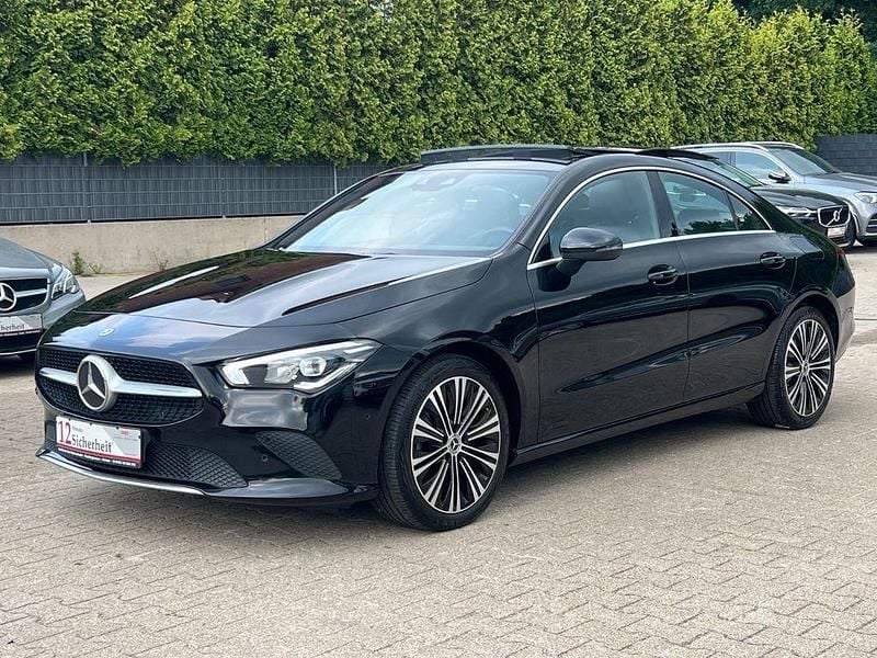 Nachtschwarz unilack Gebraucht 2020 Mercedes CLA200 Coupé | 27.990 € (Guter Preis) - Bild 1/4