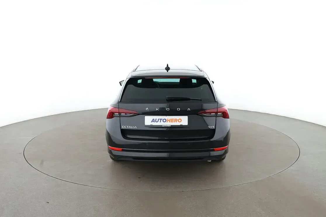 Gebraucht Skoda Octavia Style 190 PS (139 kW) 2022 Schwarz Kombi