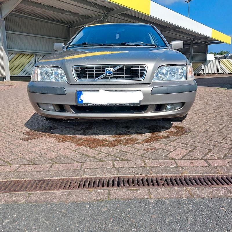 Gebraucht Volvo V40 116 PS (85 kW) 2004 Grau Kombi