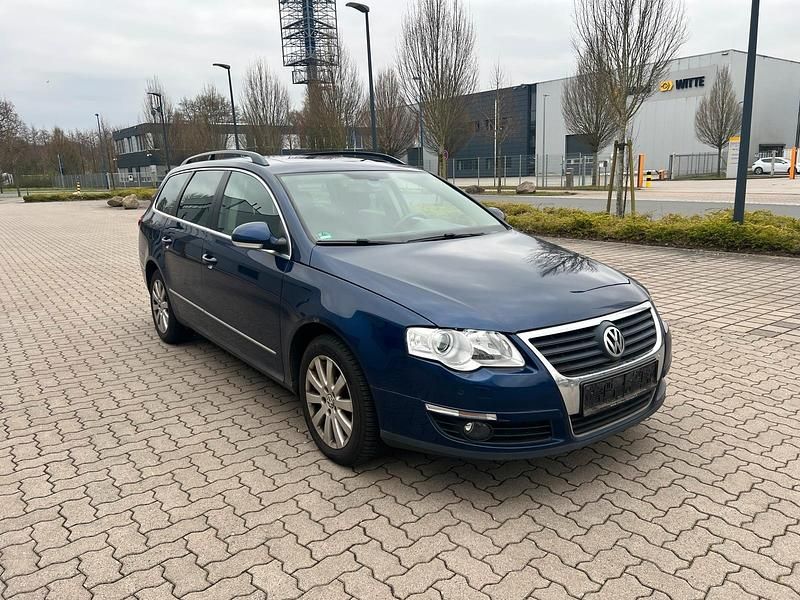 Gebraucht VW Passat Comfortline 140 PS (102 kW) 2005 Blau Kombi