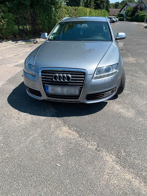 Silber Gebraucht 2010 Audi A6 Kombi | 7.900 € (Teuer) - Bild 1/4