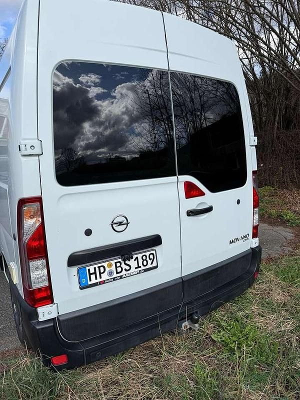 Gebraucht Opel Movano 131 PS (96 kW) 2017 Weiß Van / Kleinbus