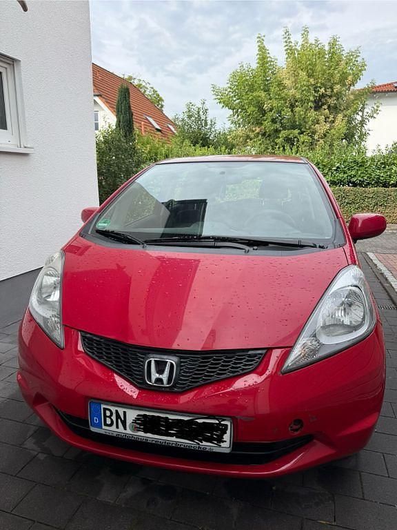 Rot Gebraucht 2011 Honda Jazz S Kleinwagen | 2.900 € (Fairer Preis) - Bild 1/4