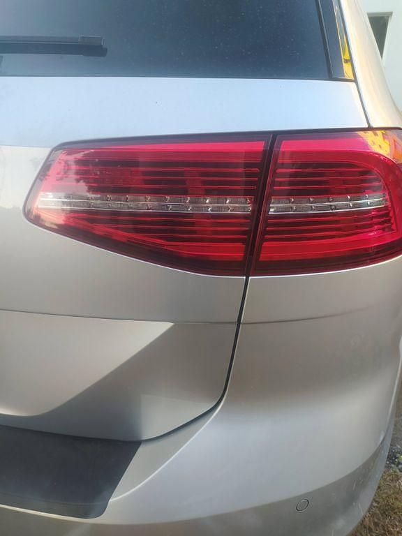 Gebraucht VW Passat Highline 150 PS (110 kW) 2017 Silber Kombi