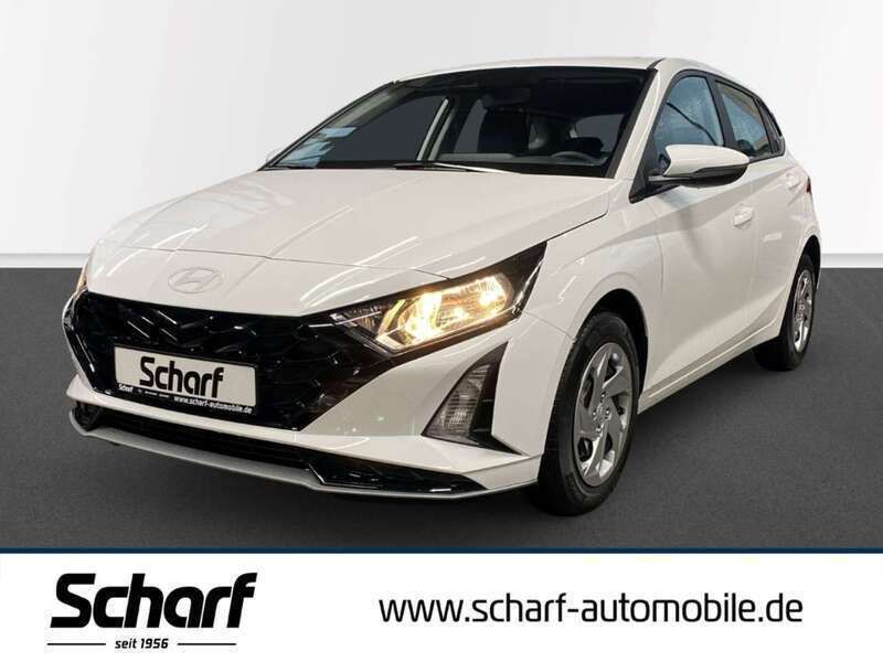 Atlas white / sol Gebraucht 2025 Hyundai i20 Select Kleinwagen | 17.890 € (Guter Preis) - Bild 1/3