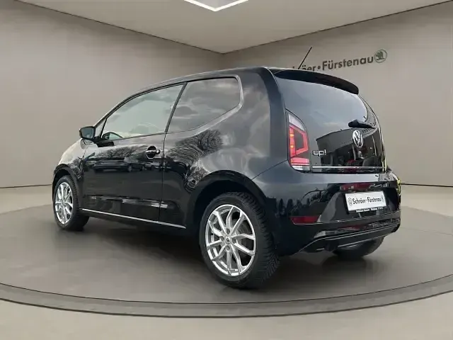 Używany VW up! Join 90 KM (66 kW) 2018 Czarny Hatchback