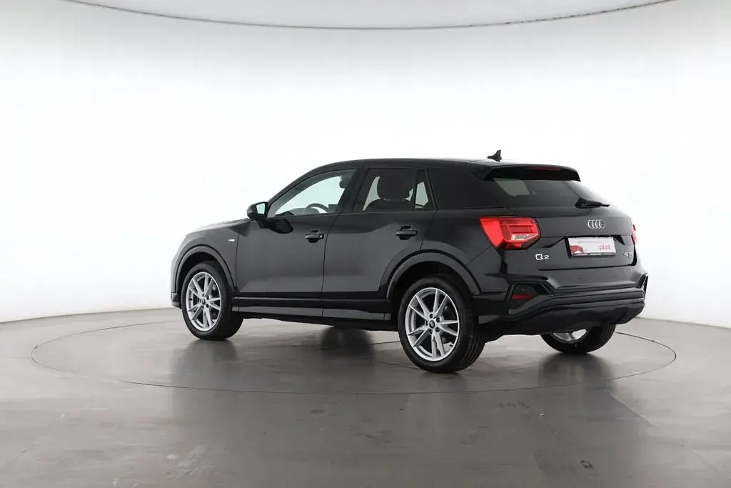 Gebraucht Audi Q2 S-Line 190 PS (139 kW) 2025 Mythosschwarz SUV