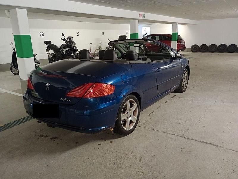 Grün Gebraucht 2004 Peugeot 307 CC Cabrio | 1.100 € (Guter Preis) - Bild 1/4