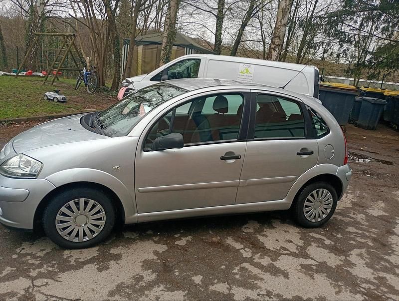 Gebraucht Citroën C3 75 PS (55 kW) 2007 Silber Kleinwagen