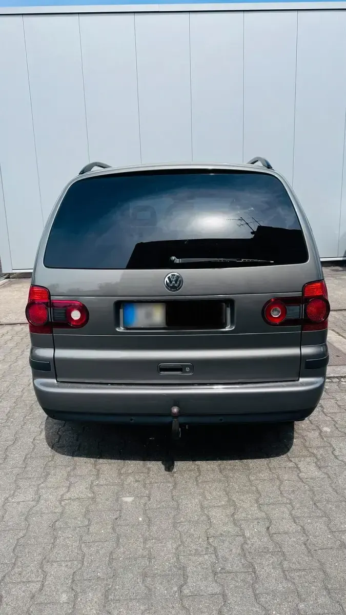 Gebraucht VW Sharan 2010 Grau Van / Kleinbus
