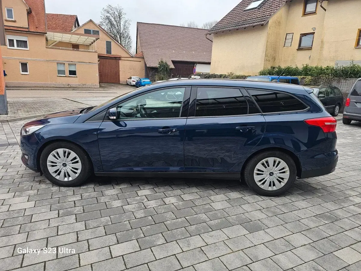 Gebraucht Ford Focus Business Edition 150 PS (110 kW) 2016 Blau Kombi