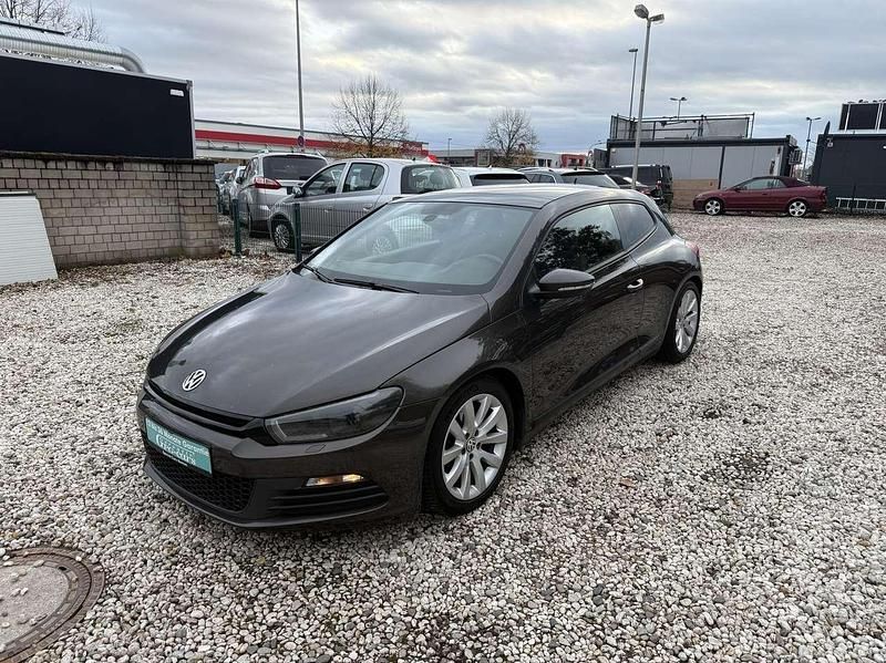 Black oak brown metallic Gebraucht 2011 VW Scirocco Edition Coupé | 8.900 € (Fairer Preis) - Bild 1/4