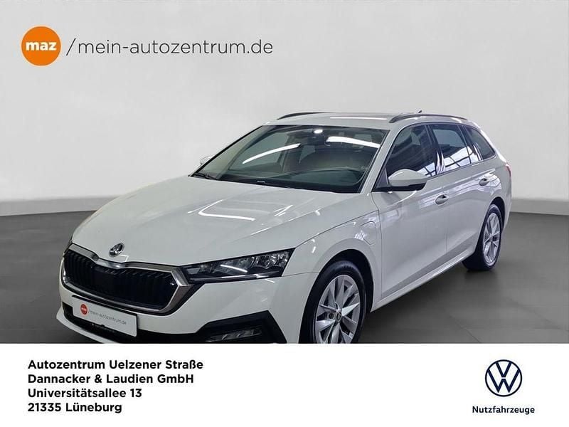 Gebraucht Skoda Octavia Ambition 150 PS (110 kW) 2022 Candyweiss Kombi