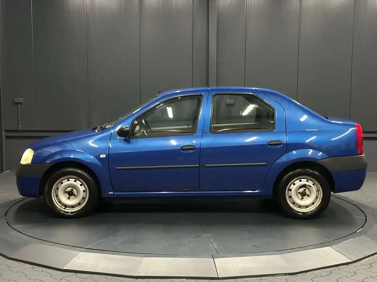 Używany Dacia Logan 87 KM (63 kW) 2006 Niebieski Sedan/Limuzyna