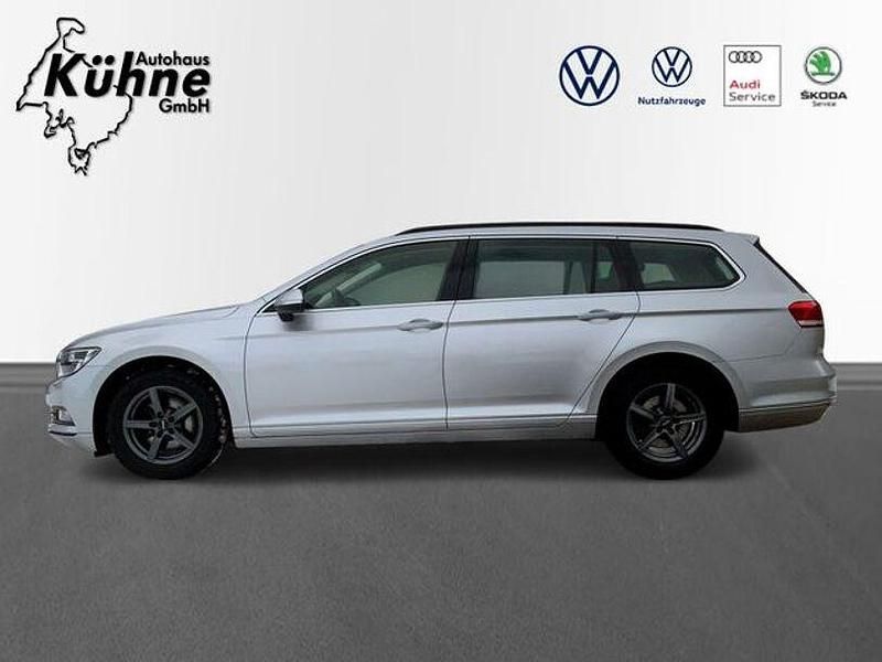 Gebraucht VW Passat Comfortline 150 PS (110 kW) 2018 Silber Kombi