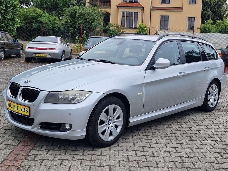 Silber Gebraucht 2010 BMW 318 Kombi | 2.750 € (Superpreis) - Bild 1/4