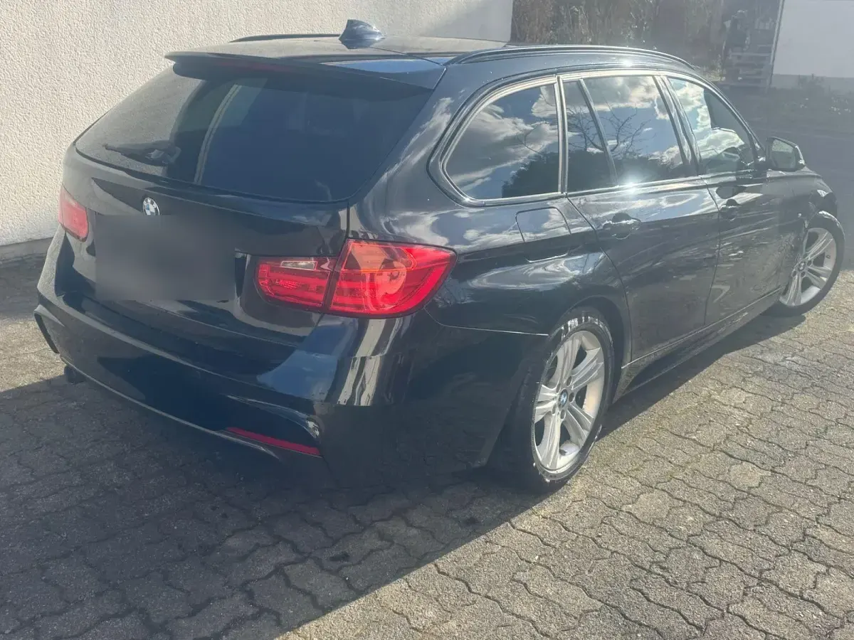 Używany BMW 320 Shadowline 184 KM (135 kW) 2014 Czarny Kombi