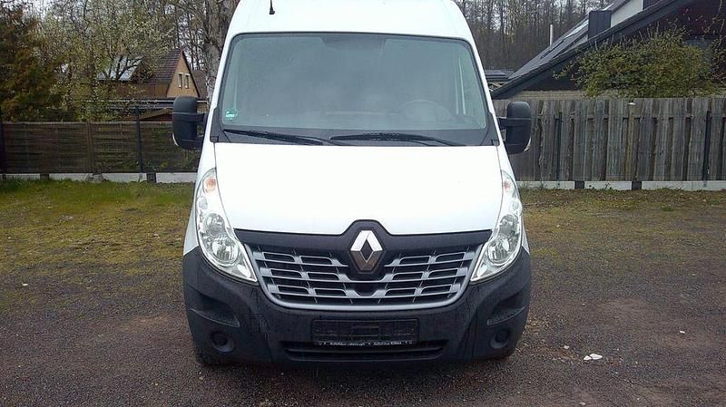 Second-hand Renault Master 110 CP (80 kW) 2019 Alb Pickup
