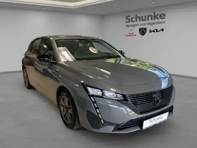Gebraucht Peugeot 308 Active 131 PS (96 kW) 2024 Grau Limousine
