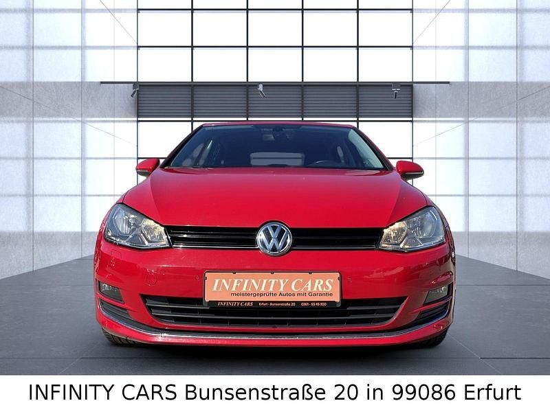 Gebraucht VW Golf VII Allstar 110 PS (80 kW) 2016 Rot Kleinwagen
